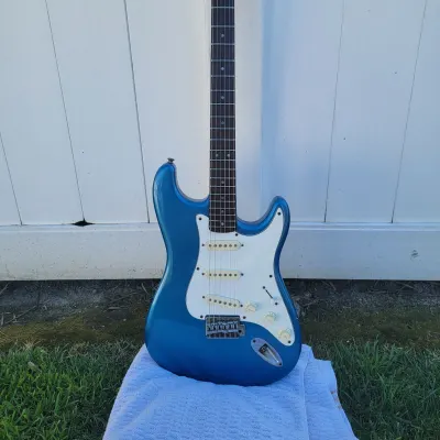 Ishibashi Mavis MIJ Japan Stratocaster 80s In Daphne Blue