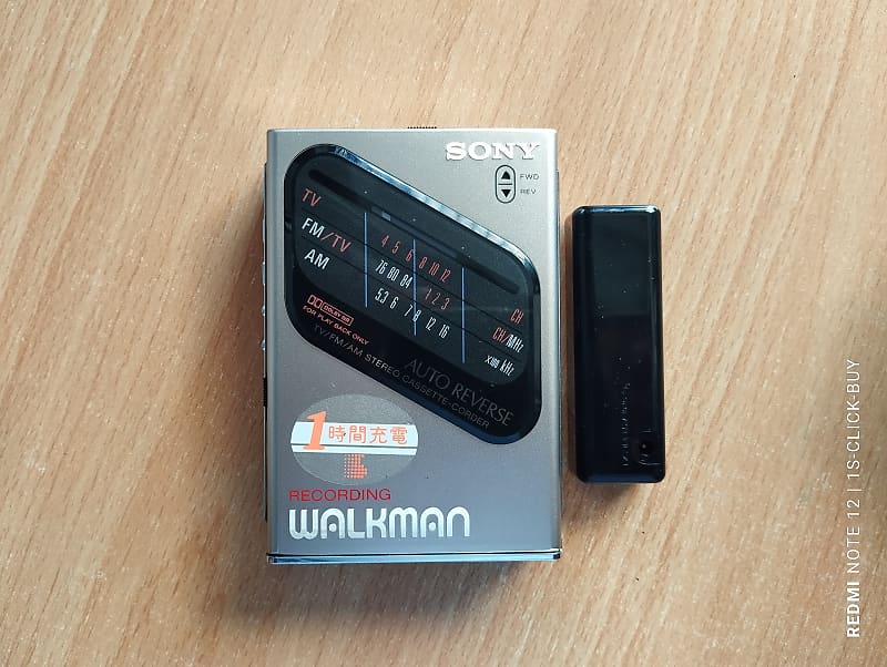 Vintage Sony Walkman Personal Stereo Cassette Tape Player AM/FM Radio With  Headphones WM-FX21 Refurbished 