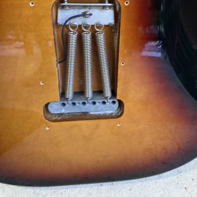 Fender Standard Stratocaster with Rosewood Fretboard 2009 electric guitar  - Brown Sunburst image 18