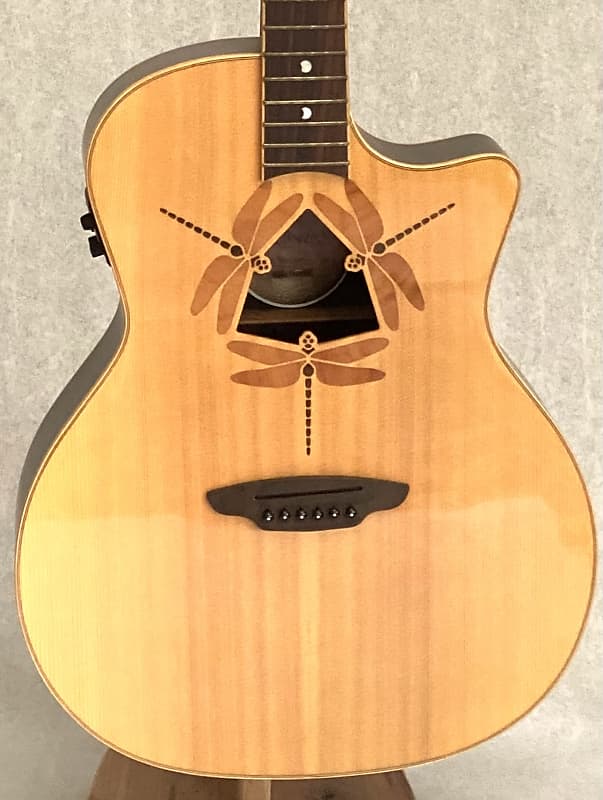 Luna Oracle Dragonfly Reverb