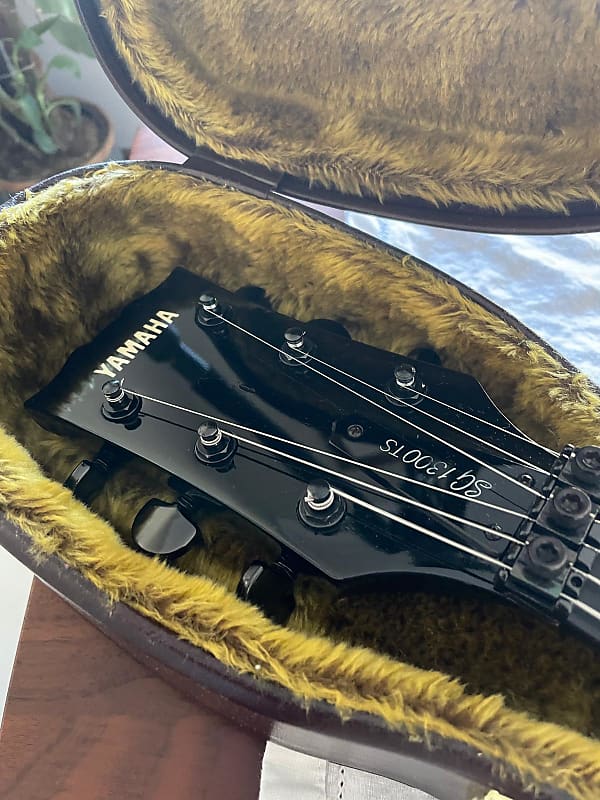 Yamaha SG 1300TS Black on Black | Reverb