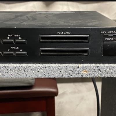 Roland U-220 RS-PCM Sound Module 1989 - 1992 - Black