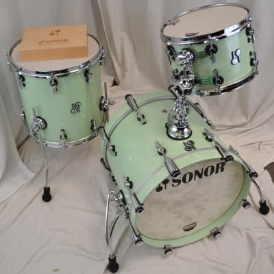 Sonor 18/12/14" SQ2 Drum Set - Vintage Maple Shells Pale Green image 2