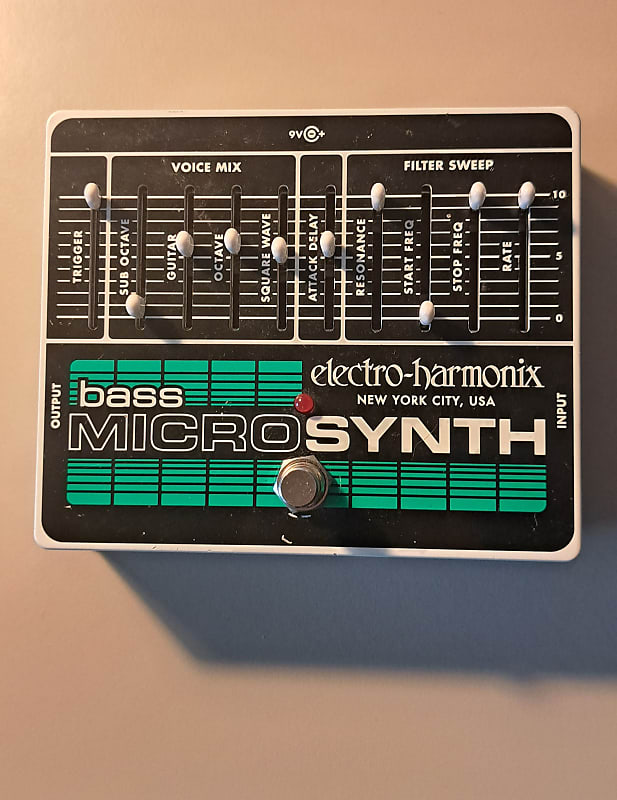 Electro-Harmonix Bass Micro Synthesizer Analog Microsynth Bass Effect Pedal