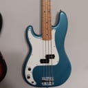Fender Player Precision Bass Left-Handed with Maple Fretboard 2018 - Present - Tidepool