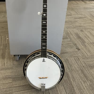 Iida 223 Masterclone 5 string banjo 1970's bow tie flat head trap door with hard case image 2