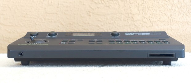 Yamaha TG33 Tone Generator FM Vintage Digital Vector