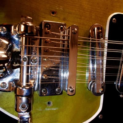 Burns DOUBLE SIX 1964 Green Sunburst. Maybe the RAREST BURNS GUITAR. With Tremolo System. Incredible image 12