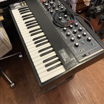 Moog Minimoog Model D 44-Key Monophonic Synthesizer 1971 - 1982 - Black / Wood