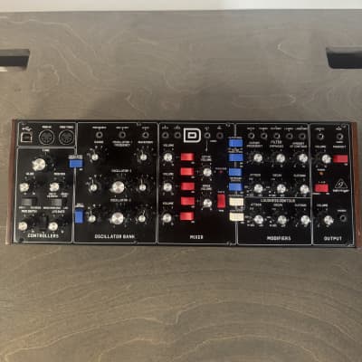 Behringer Model D Analog Synthesizer 2018 - Present - Black