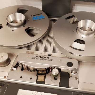 STUDER A807 Reel-to-Reel 4 Track Tape Recorder Reproducer Machine w/ Stand