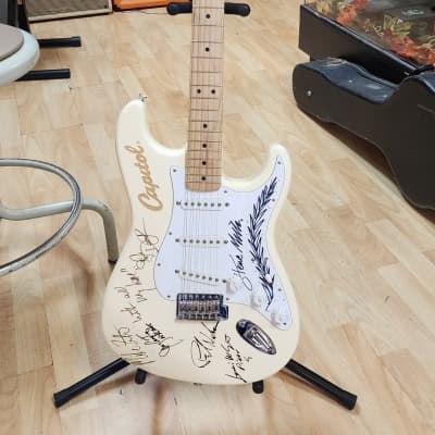 2003 Fender Museum Steve Miller Signed Stratocaster image 1