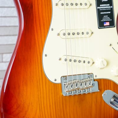 Fender American Professional II Stratocaster Sienna Sunburst B-Stock image 5