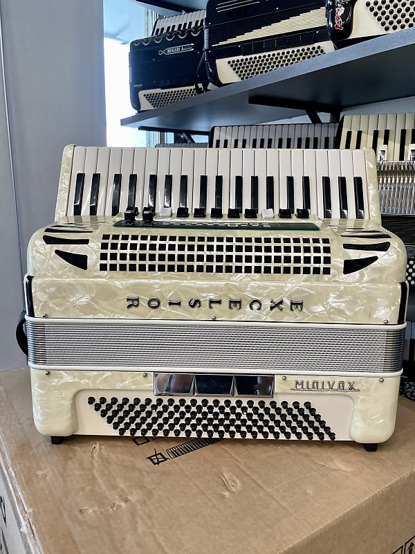 イタリア製　アコーディオン　EXCELSIOR　MOD.320/M Excelsior 320M Piano Accordion 4-Reed 13+M Registers Deluxe Model
