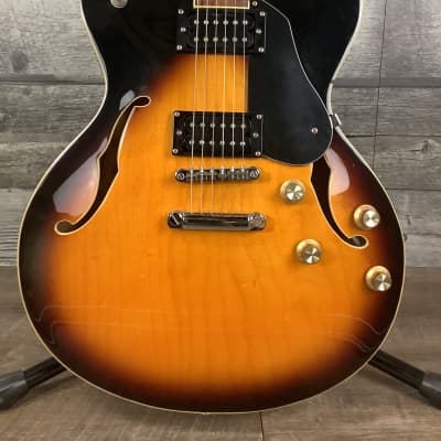 Washburn HB-30 サンバースト Washburn HB30 Semi-Hollowbody Dual Humbucker Electric Guitar