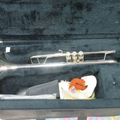 Getzen Eterna Trumpet (Cleveland, OH) image 10