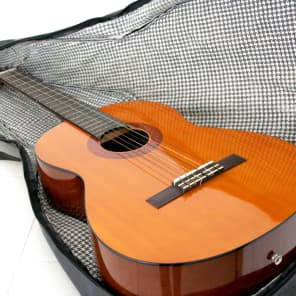 Yamaha C40 Full Size Nylon-String Classical Guitar image 3
