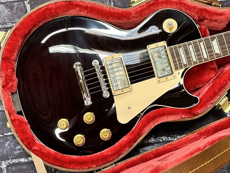 ギター gibson les paul standard 50s ox blood Gibson Make A Bold Statement, Sonically and Visually