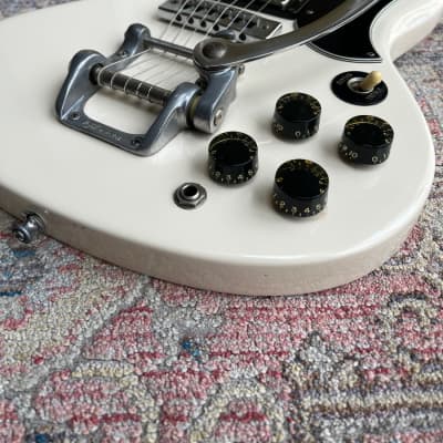 1972 Gibson SG Standard with Factory Gibson Bigsby - White image 7