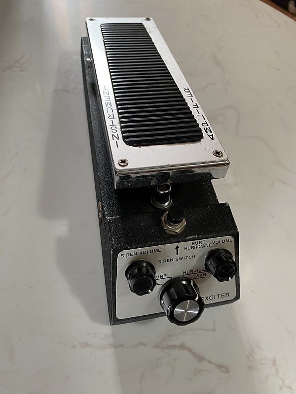 Shin-Ei Melody Plus Wah Surf Hurricane Volume pedal | Reverb