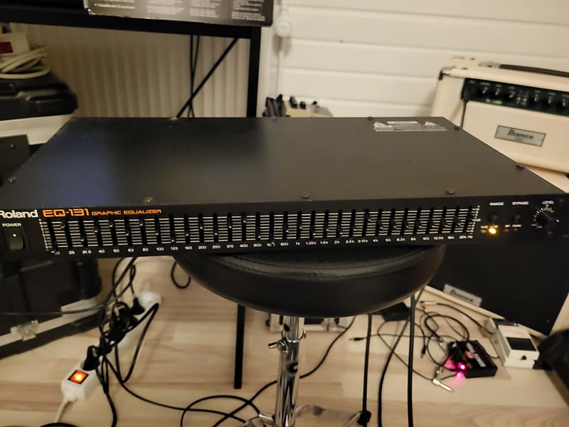 Roland E-131 Graphic Equalizer F/S with tracking No | eBay