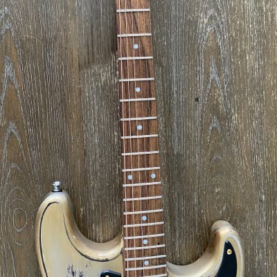 Squier Stratocaster Gold image 11