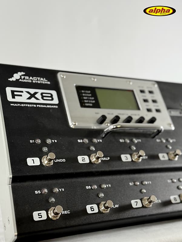 Fractal Audio FX8 Multi-Effects Pedalboard | Reverb