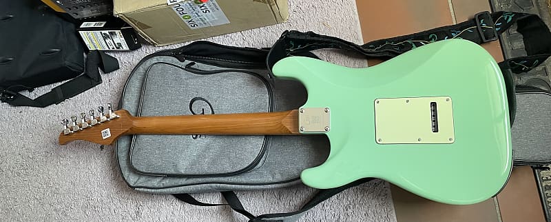 MOOER GTRS S801 Green エレキギター ローステッドメイプル指板
