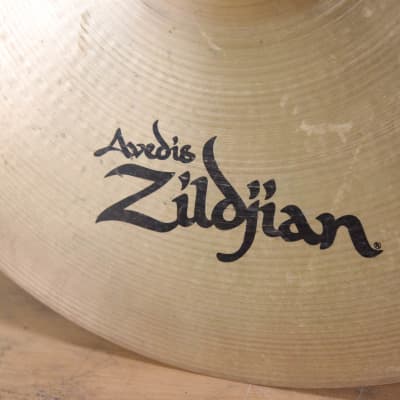 Zildjian 18-inch A Medium Crash Cymbal (church owned) CG00S66 image 4