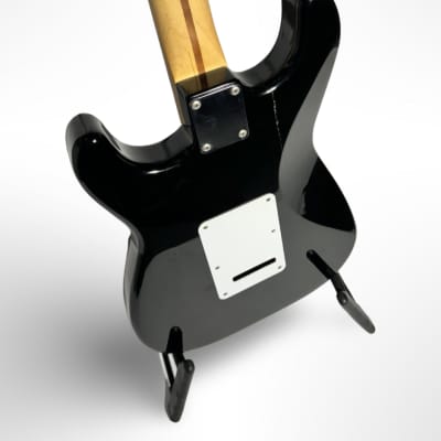 Fender Standard Stratocaster *1992* with Vintage Tremolo, Rosewood Fretboard Black image 15