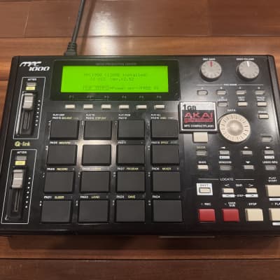 Akai MPC1000 Music Production Center 2004 - 2013 - Black