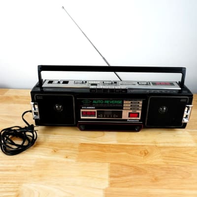 Panasonic RX-FM40 Portable Boombox AM/FM Radio Cassette Player Recorder XBS