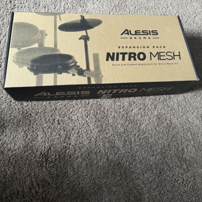 Alesis Nitro Mesh Special-Edition 8-Piece Electronic Drum Set 