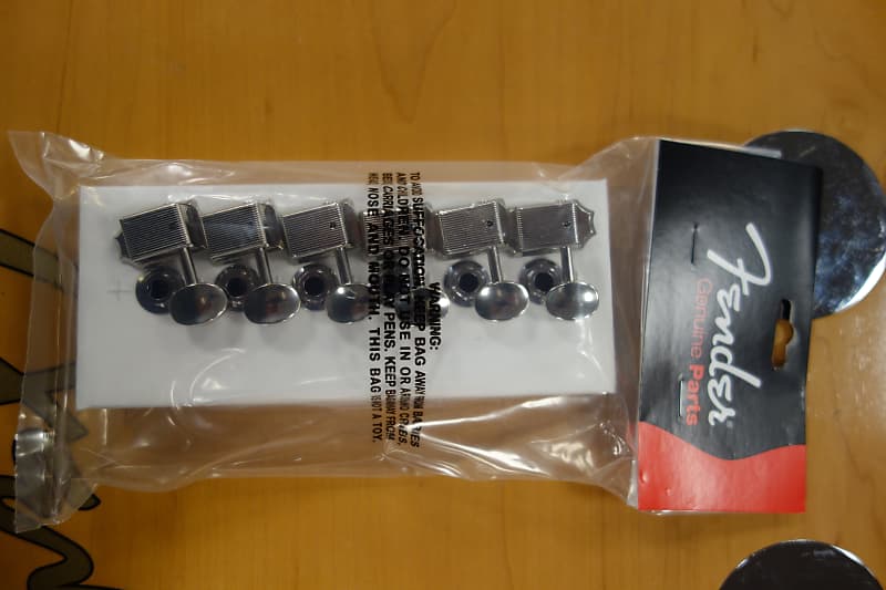 Fender ClassicGear Tuning Machines Chrome image 1