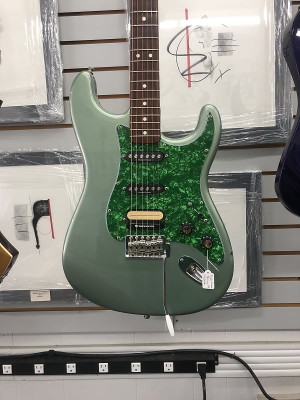 Fender Stratocaster 2010’s Green image 1