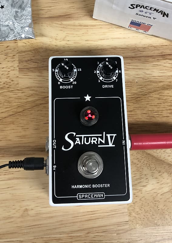 Spaceman Effects Saturn V | Pearl White Limited | Harmonic Boost