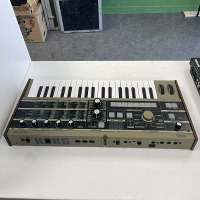 Korg MicroKORG 37-Key Synthesizer/Vocoder 2002 - 2019 - Silver image 2