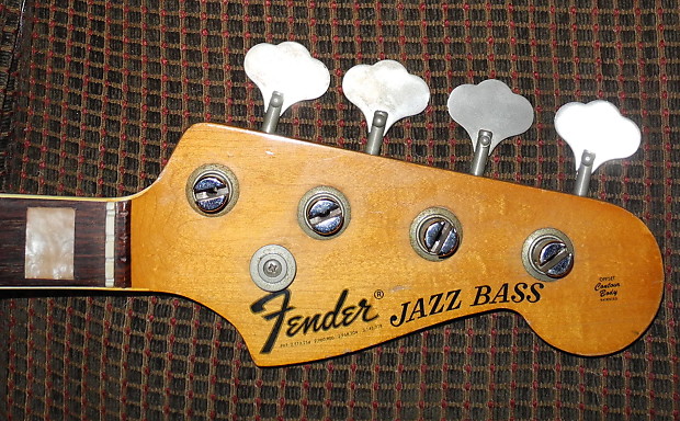 Fender jazz bass 2025 headstock logo