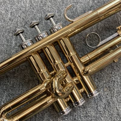 Holton T602 Bb Trumpet, Used image 8