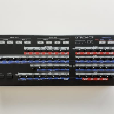 DTronics DT-01 hardware controller for the Roland Boutique D-05, Roland D-50 and D-550