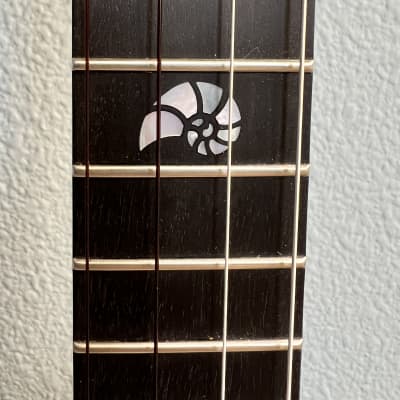 Kala Revelator Nautilus Lefty Tenor ukulele Koa/Mahogany Left Handed 2024 - UV Satin image 4