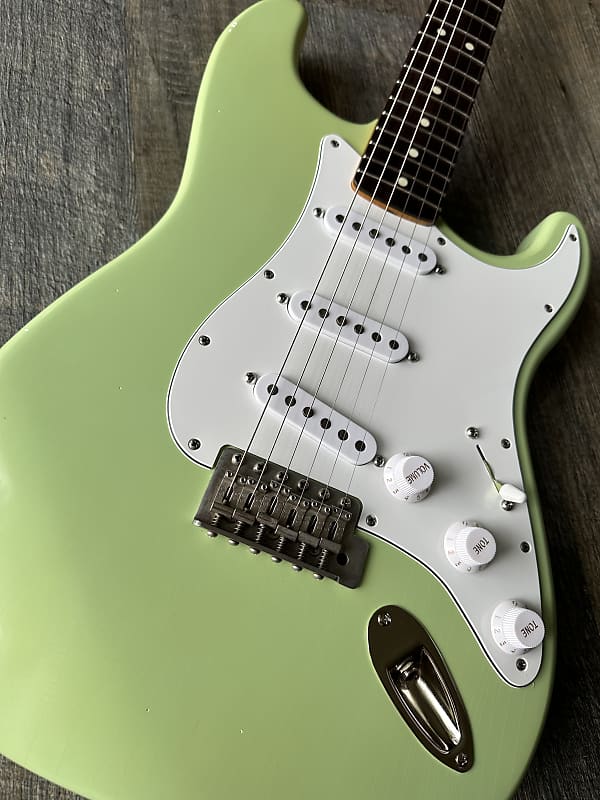 カミヤマ　MJT、MUSIKRAFTコンポーネントギター MJT Complete Guitars — MJT Aged Guitars