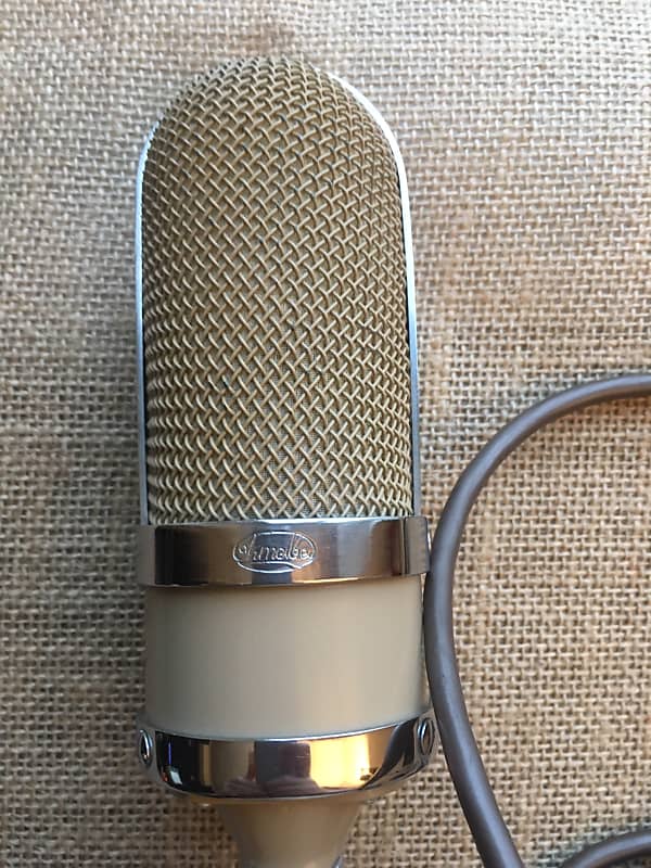 Oktava ML16 Soviet Ribbon Microphone 1967 (Clone RCA)+ Reverb
