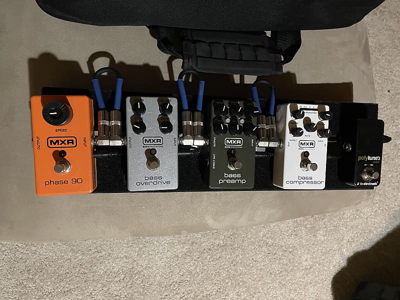Bass Essentials Pedalboard Reverb