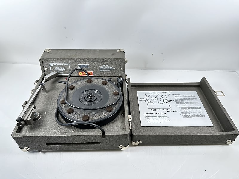 Vintage The Voice of Music Record Player Model 270  			