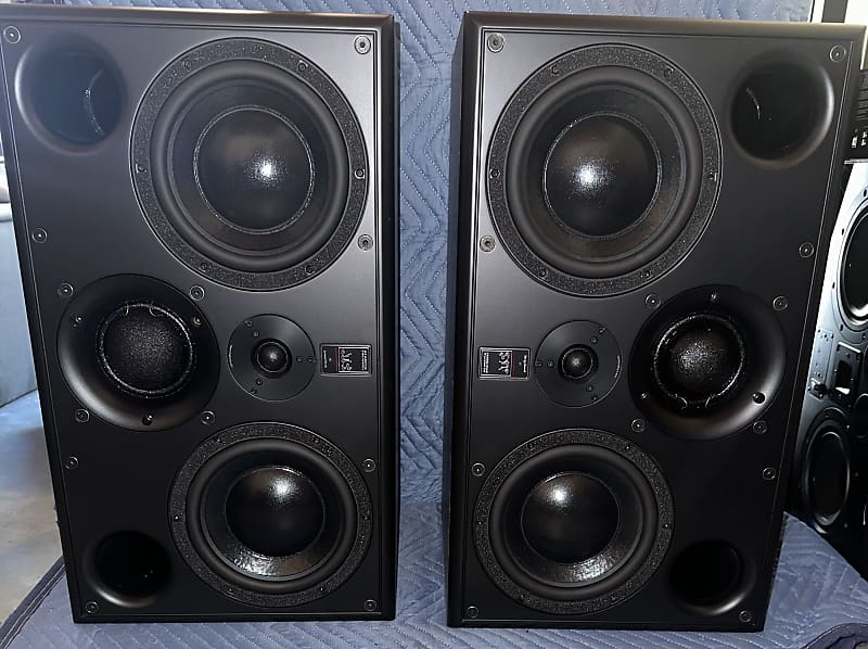 ATC ATC SCM45A Pro Dual 6.5 inch 3way Powered Studio Reverb