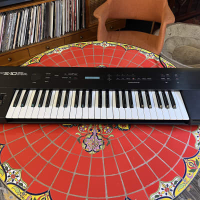Roland S-10 Digital Sampling Keyboard 12 BIT !!! 1986
