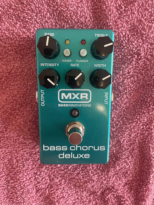 MXR M83 Bass Chorus Deluxe