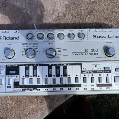 Roland TB-303 Bassline Synthesizer Module 1981 - 1984 - Silver
