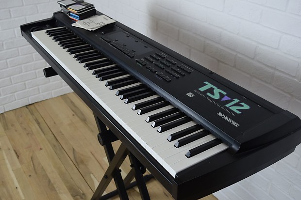 Ensoniq TS-12 performance composition synthesizer keyboard excellent-used  synth